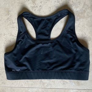 Black Nike Sports Bra size Large